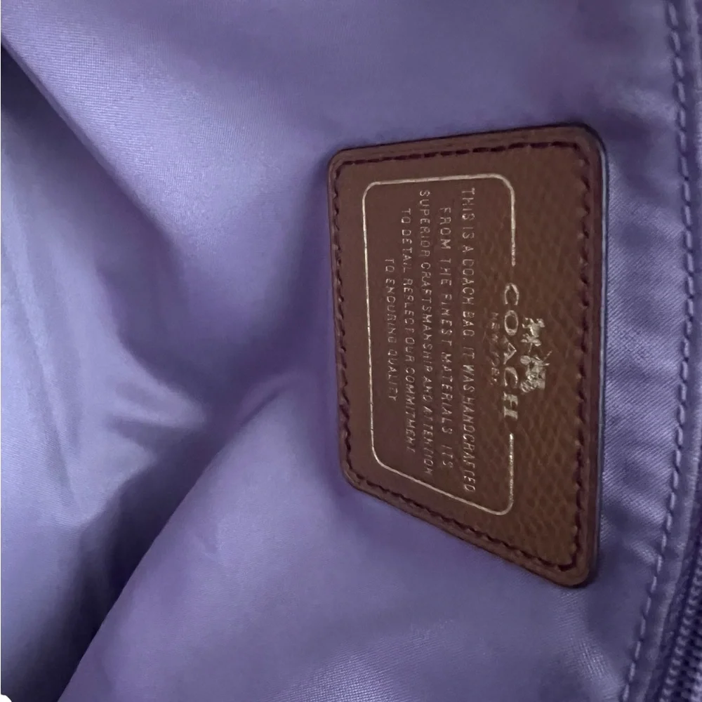 Coach Sawyer Tote - Picture 3 of 16